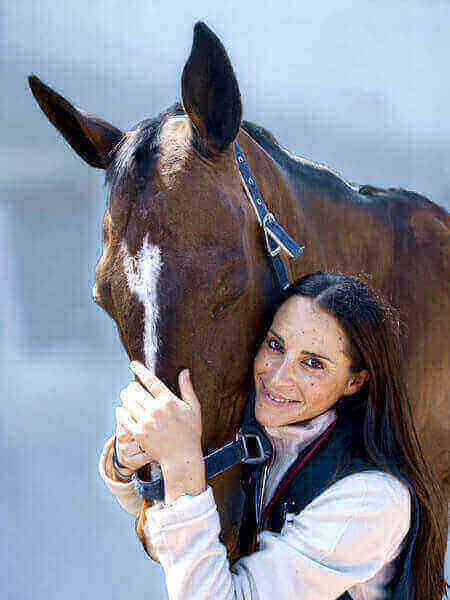 veterinario Peñiscola - seguro caballo Clinica veterinaria - Equivet - Beatriz arias jordan